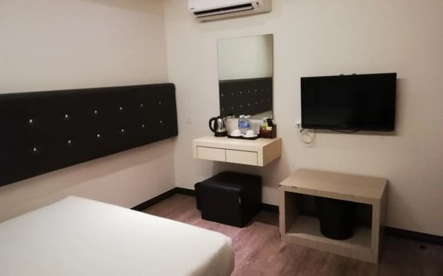 Ease Hotel - photo 4