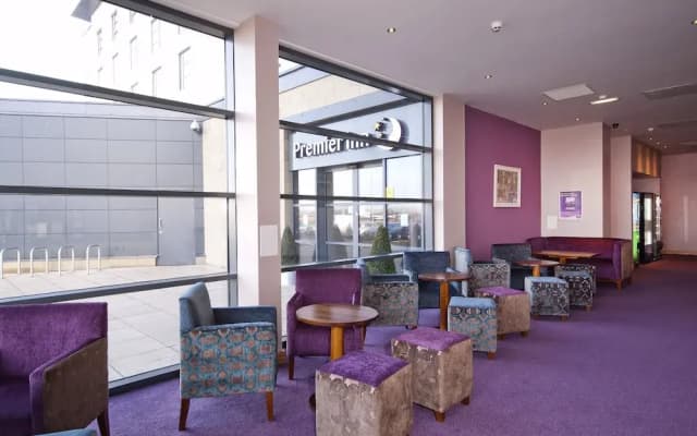 Premier Inn Edinburgh Park - Airport - photo 2