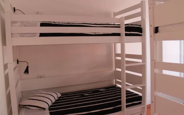 Surf in Chiado Hostel - photo 5