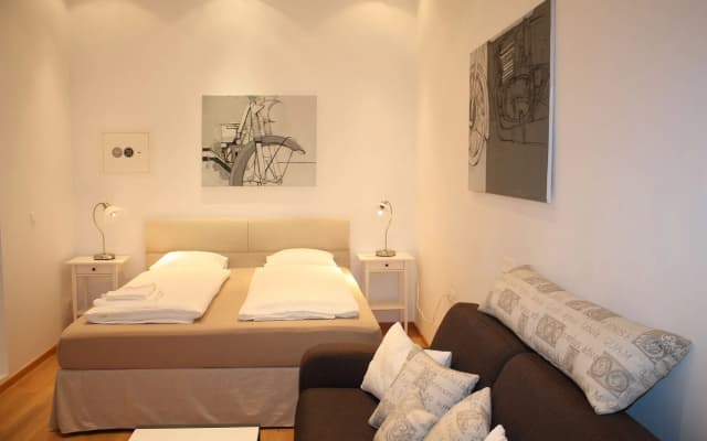 GoVienna Opera Apartment - photo 2