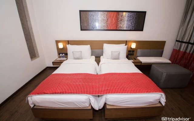 Park Boulevard Hotel - photo 5