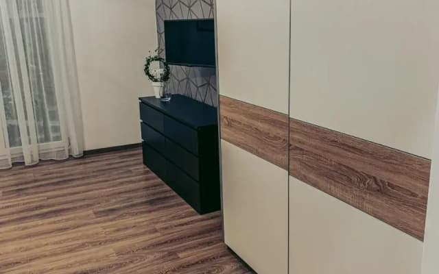 Heroes Square Apartment - photo 5