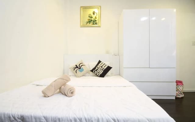 Smiley Apartment 13 - Adults Only - photo 5