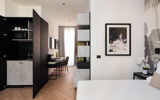 At Forty-One Apt 03 - photo 2