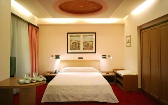 Centrotel Hotel - photo 3