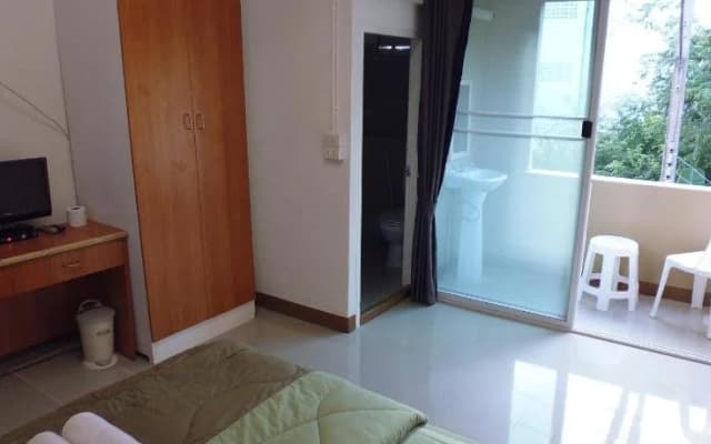 24 Guest House - photo 2