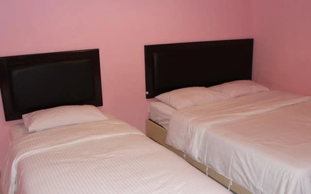 YH Hotel - photo 5