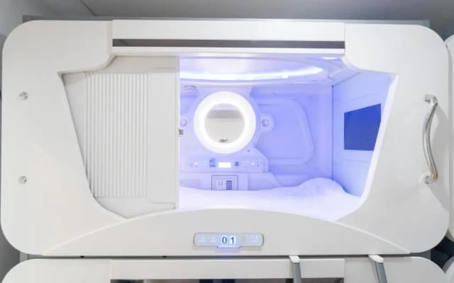 Seaview Capsule Hotel - photo 3