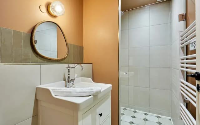 Charming Duplex 1 Bedroom Center of Paris - photo 4