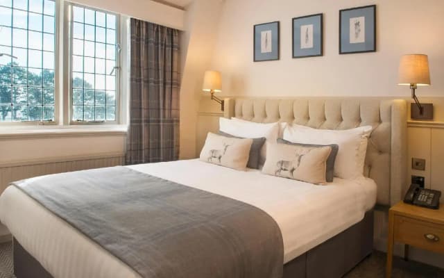 De Vere Selsdon Estate - photo 3