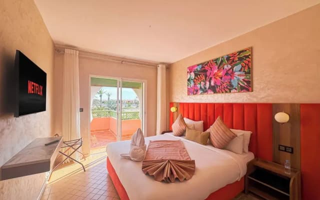 Luxurious Duplex in a Peaceful Resort - photo 3