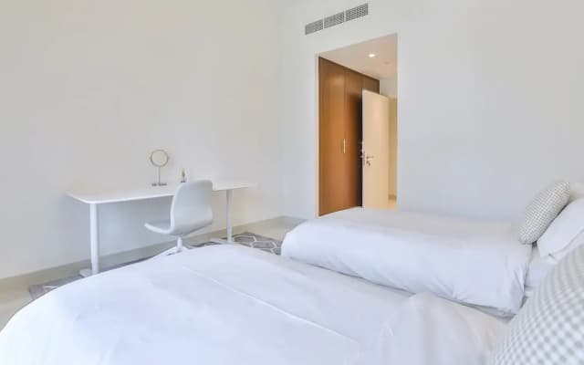 Driven Holiday Homes- Crescent Boulevard - photo 2