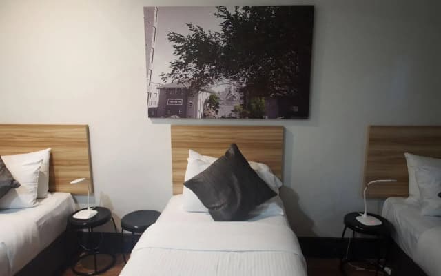 Glenferrie Lodge - photo 5