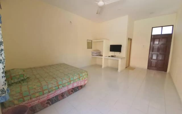 SPOT ON 90242 Sri Pantai Resort - photo 4