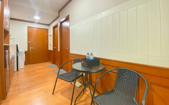 Comfy And Minimalist 1Br Apartment At Woodland Park Residence - photo 3