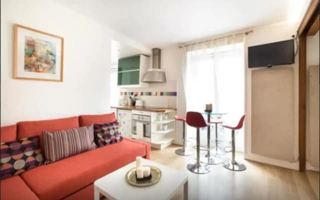 Charming apartment Montmartre - photo 3