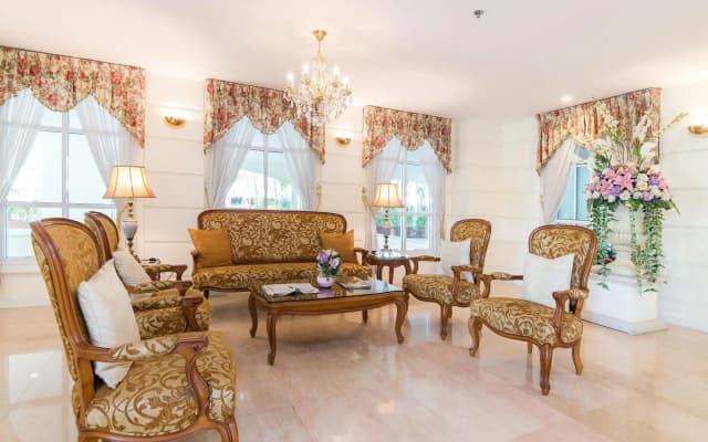 Romance Hotel Bangna - photo 2