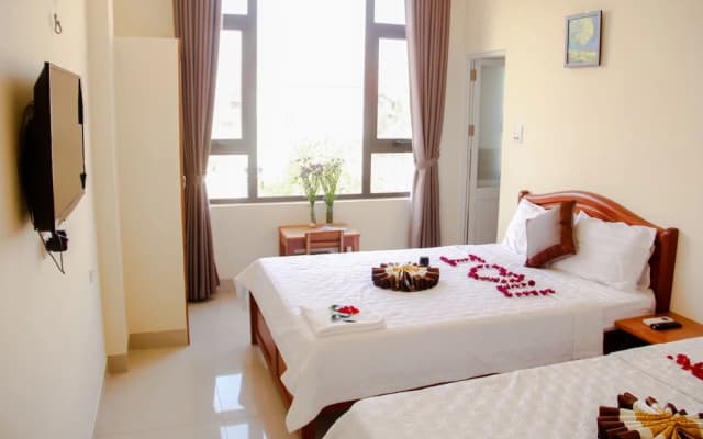 Nam Anh Hotel - photo 2