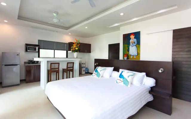 Celine Villa - photo 4