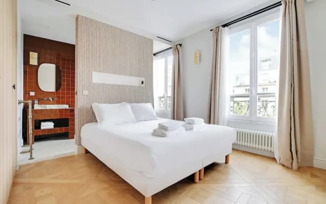 Exceptional Duplex - Ac-4br/8p- Close to Marais - photo 3