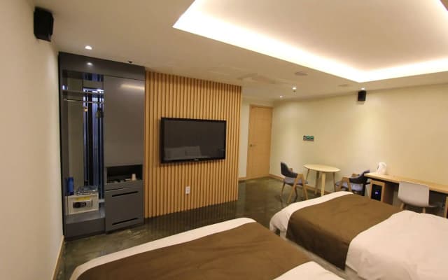 Nox Boutique Hotel - photo 4