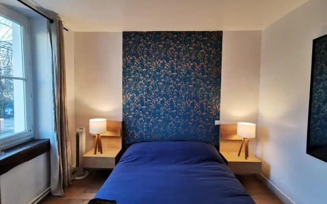 Central & Nice ! 3 Bedrooms, 2 Bathrooms - photo 2