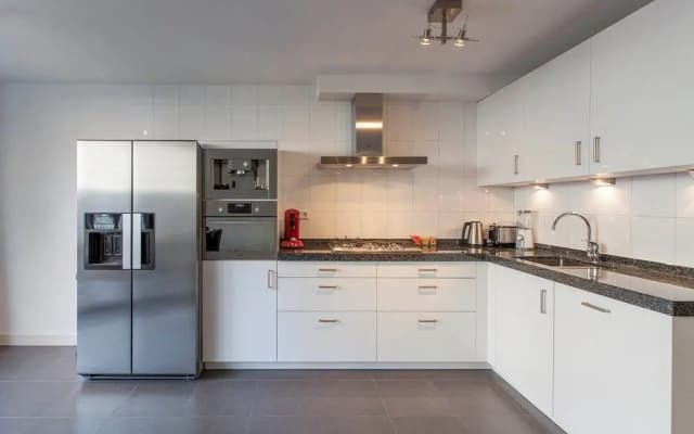 Tulip Apartments - photo 2