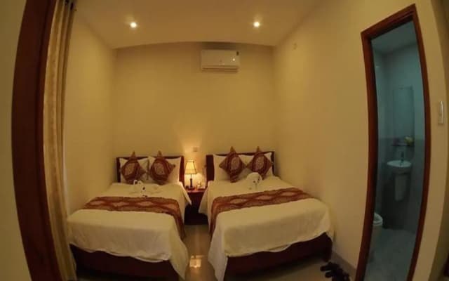 Hung Thu Hotel - photo 2