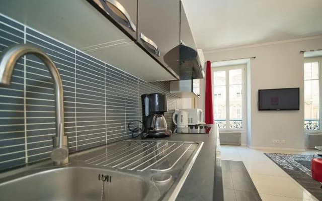 Lusso 5 beds Central Apartment - photo 4