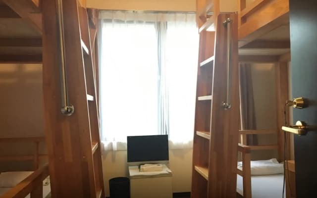 Palace Japan Hotel - photo 4