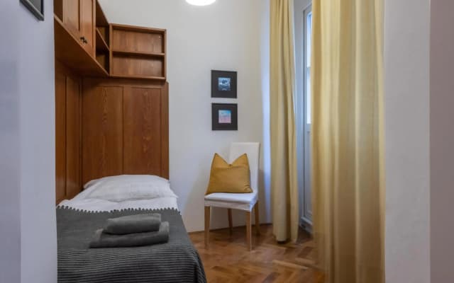 Apartman Carolinum - photo 3