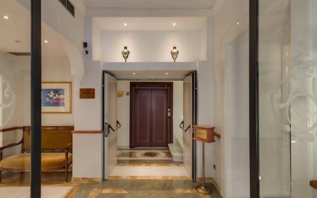 Hotel Borromeo - photo 5