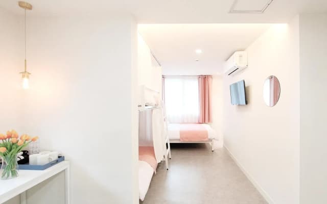 Orbit Guesthouse - photo 3