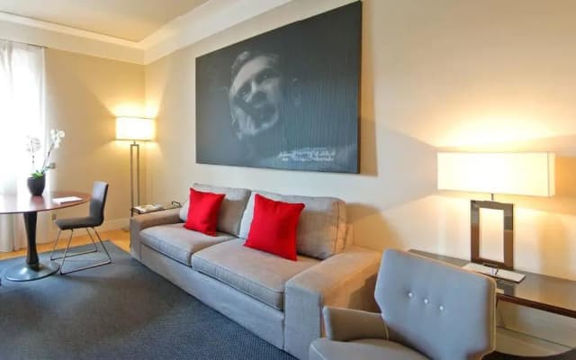 Adamas Luxury Suites - photo 3