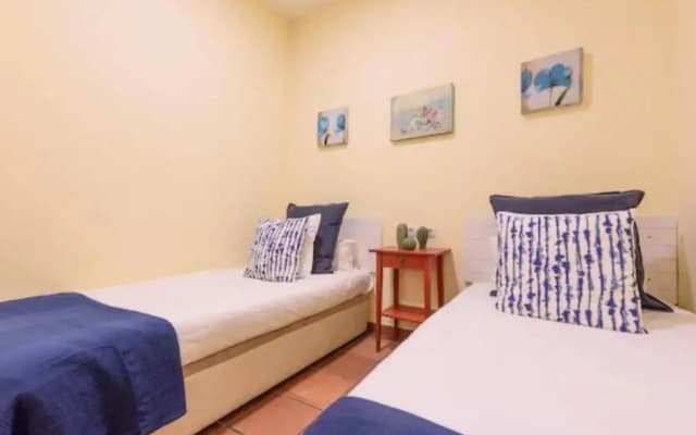 RamblasRentals Chic & Spacious Flat Pool Table 15M Ramblas - Parking - Wifi - photo 2