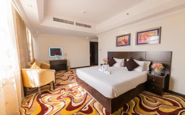Ewan Ajman Suites Hotel - photo 4