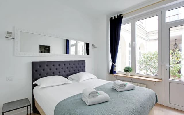 Pick a Flat's Apartment in le Marais - rue Vieille du Temple - photo 4
