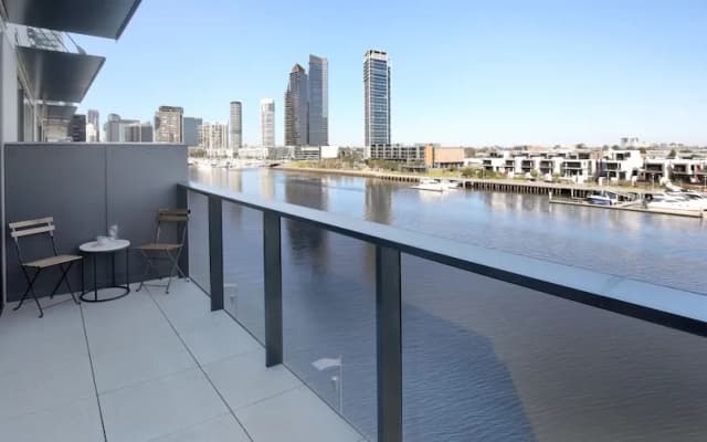 Orange Stay @ No1 Collins Wharf - photo 5