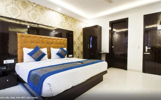 Hotel Iconic Suites By Excellent Hospitality - photo 3