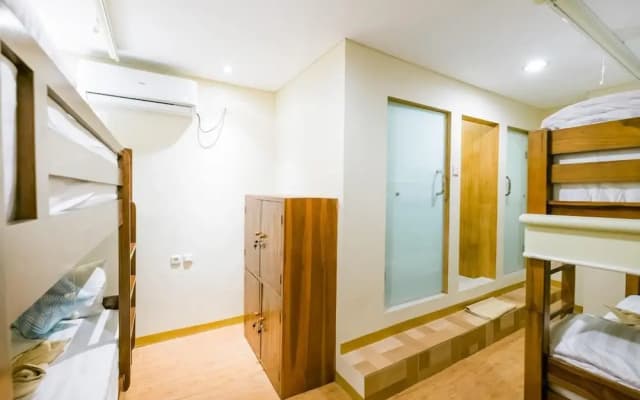 Caroline Hostel - photo 3