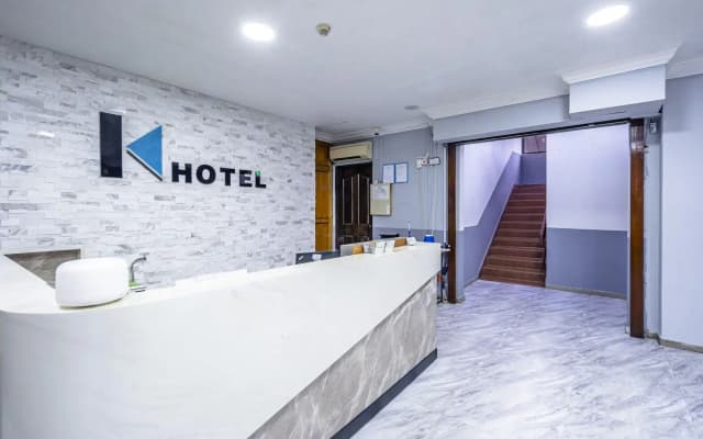 K Hotel 8 - photo 2