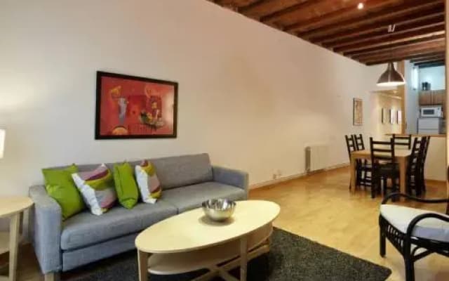 Beautiful apartment in Eixample - photo 3