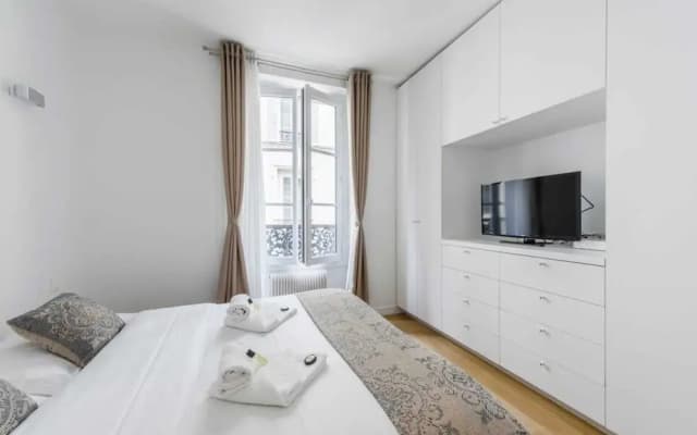 Luxury 4-bdr Apartment Near Saint-germain-des-prés - photo 4
