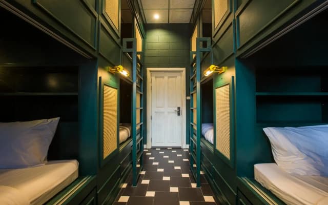 Azure Hostel Bangkok - photo 2
