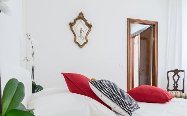 Luxury Apartment On Grand Canal by Wonderful Italy - photo 2