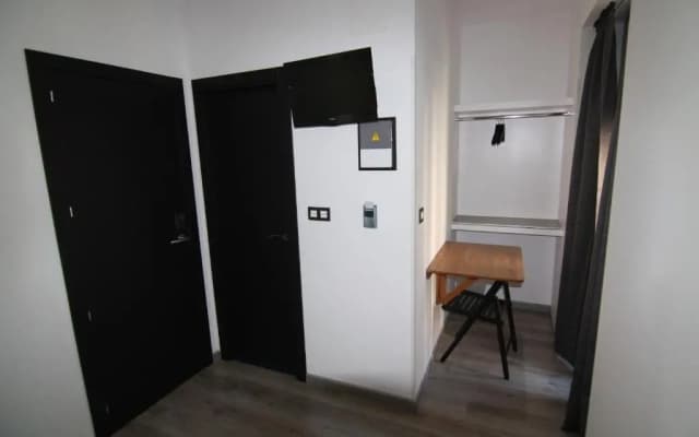 Hostal MH Fuencarral - photo 3