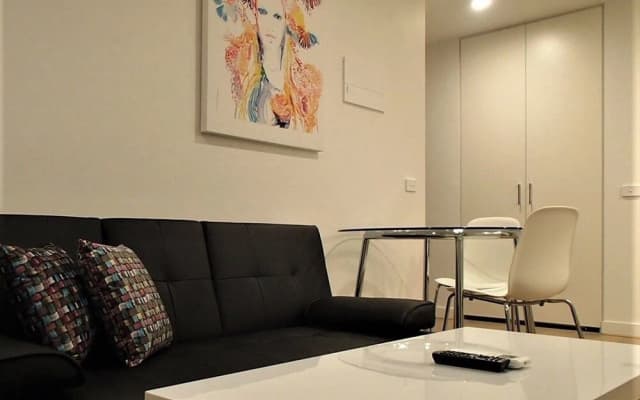 Apartment 101 - photo 2