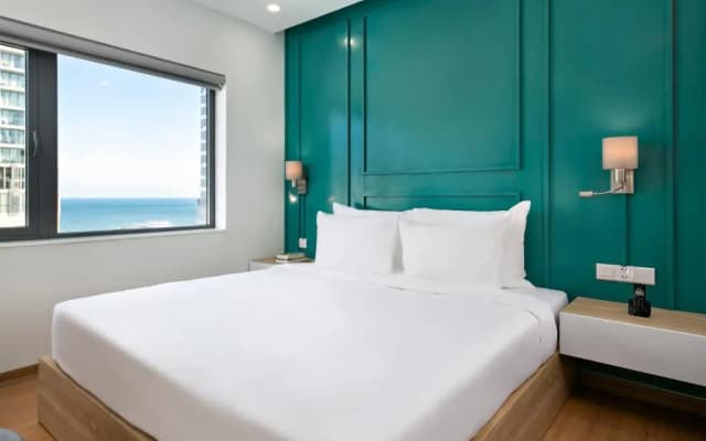 Dolphin Hotel and Apartment - photo 4
