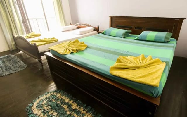 Yoho Solid Hotel Borella - photo 2
