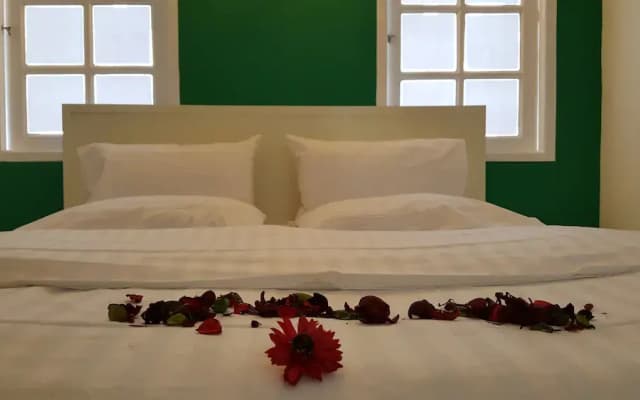 Royal Home Stay - photo 4